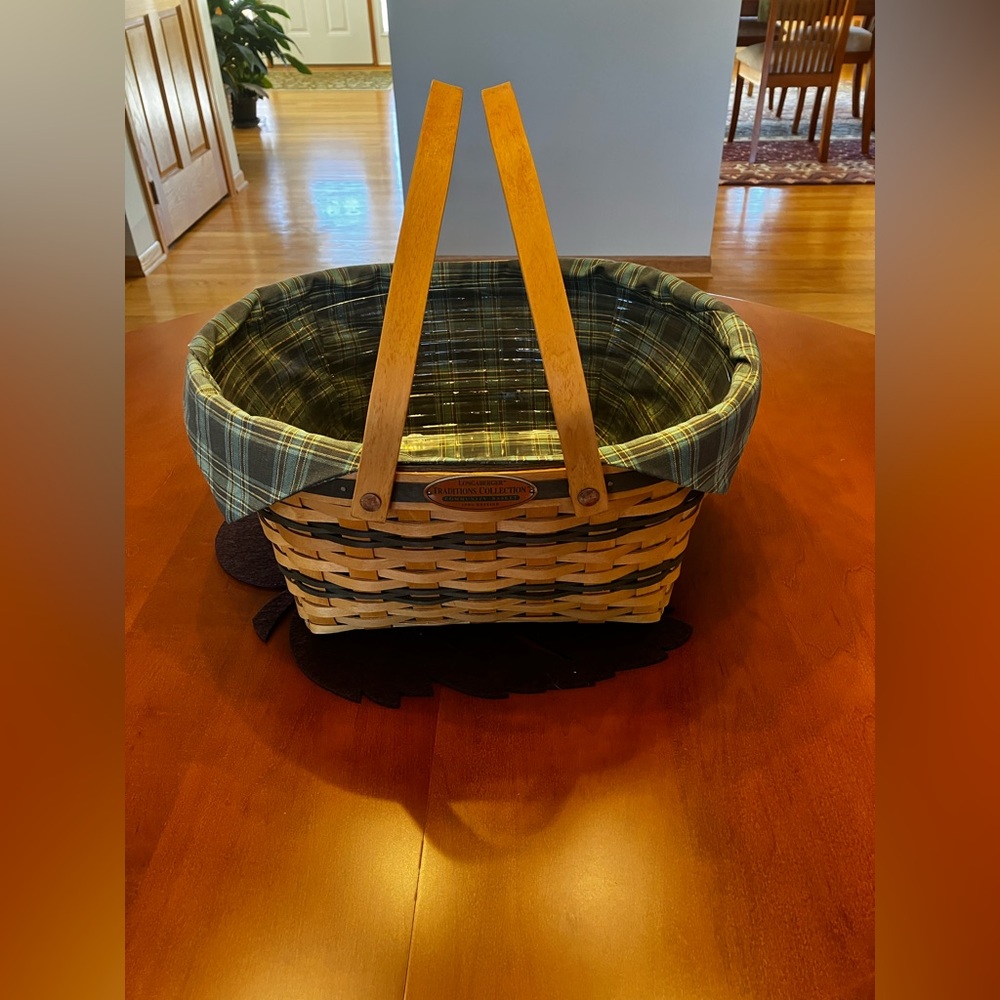 NIB 1996 Longaberger Traditions Collection Community Basket, Liner, Protector - Picture 2 of 6